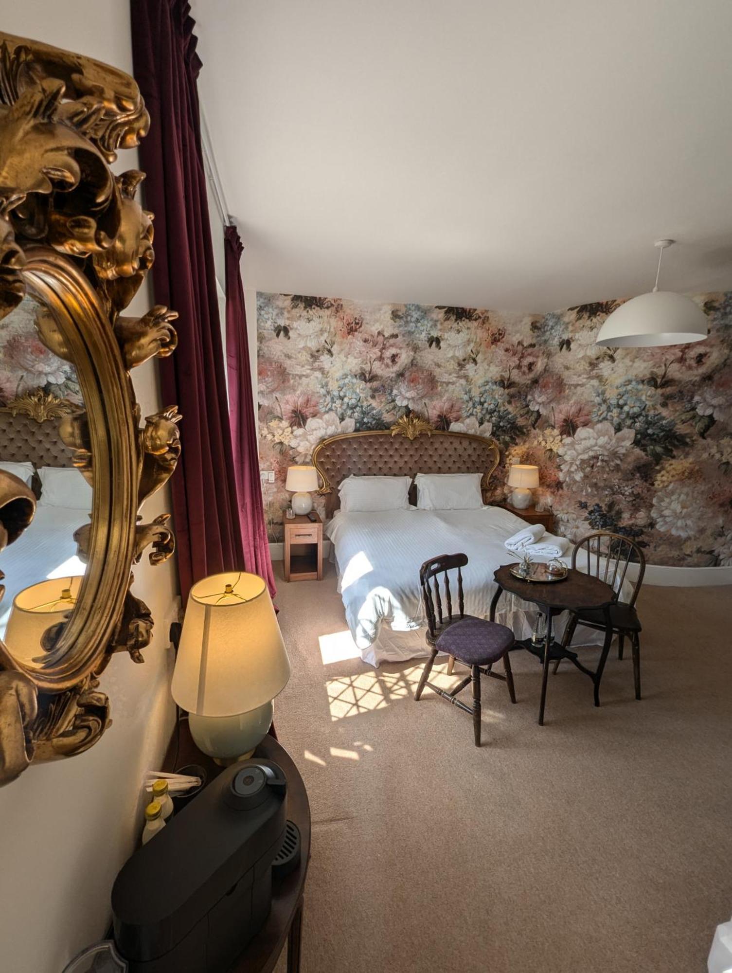 The Duke Hotel Hilmarton Kültér fotó