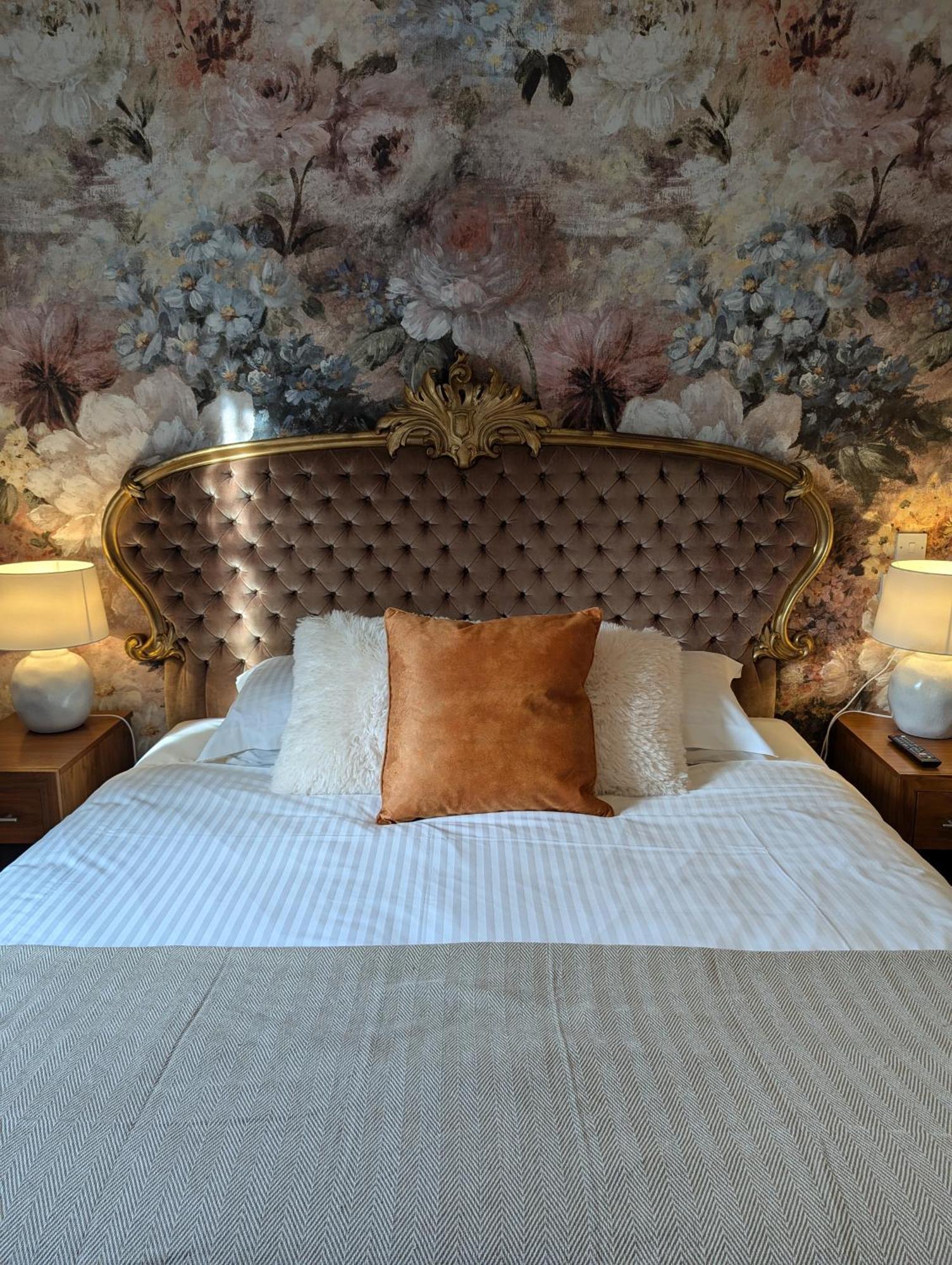 The Duke Hotel Hilmarton Kültér fotó