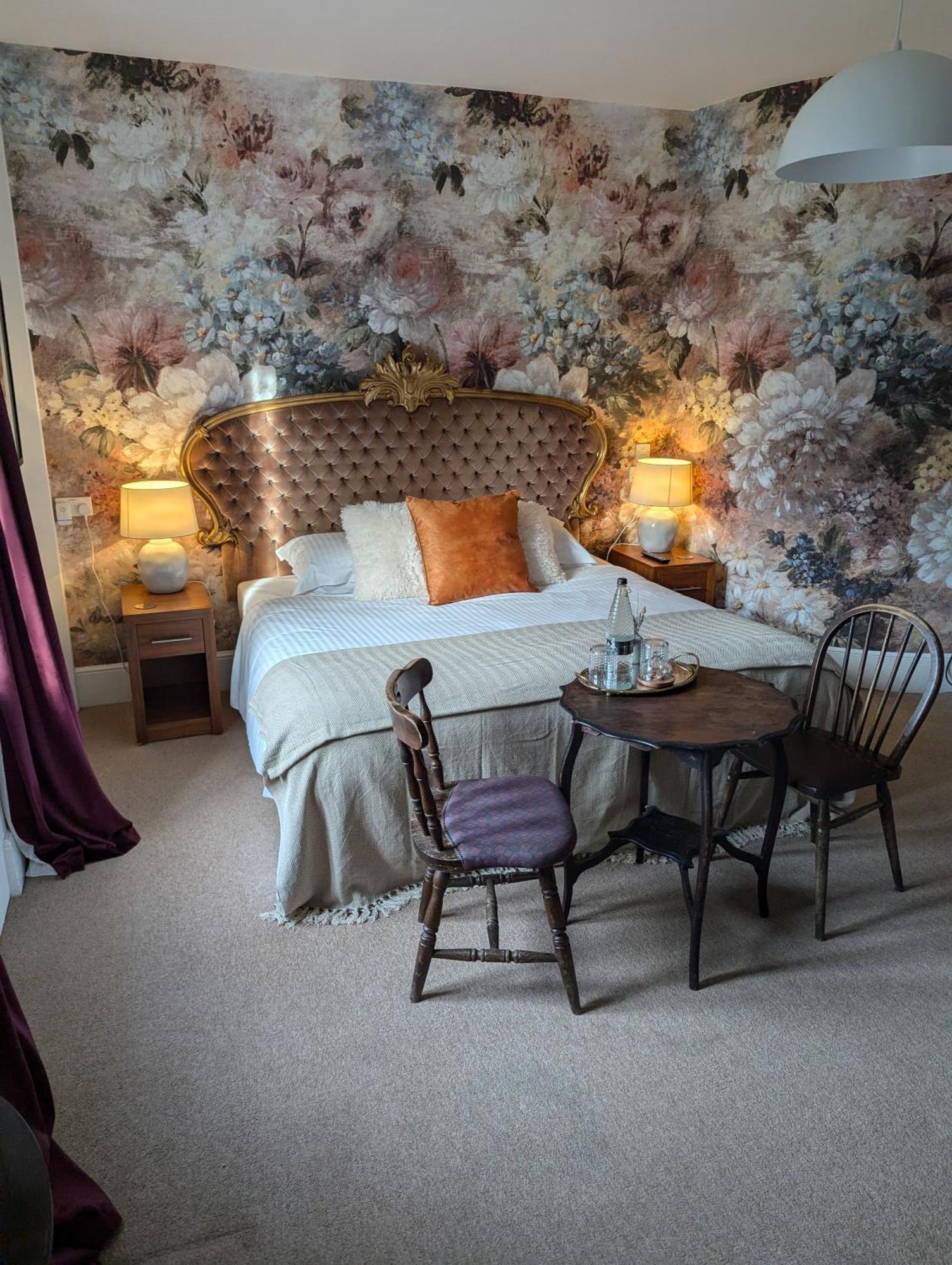 The Duke Hotel Hilmarton Kültér fotó